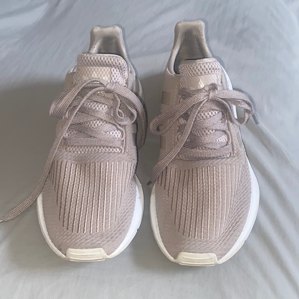 Adidas swift run athletic shoes